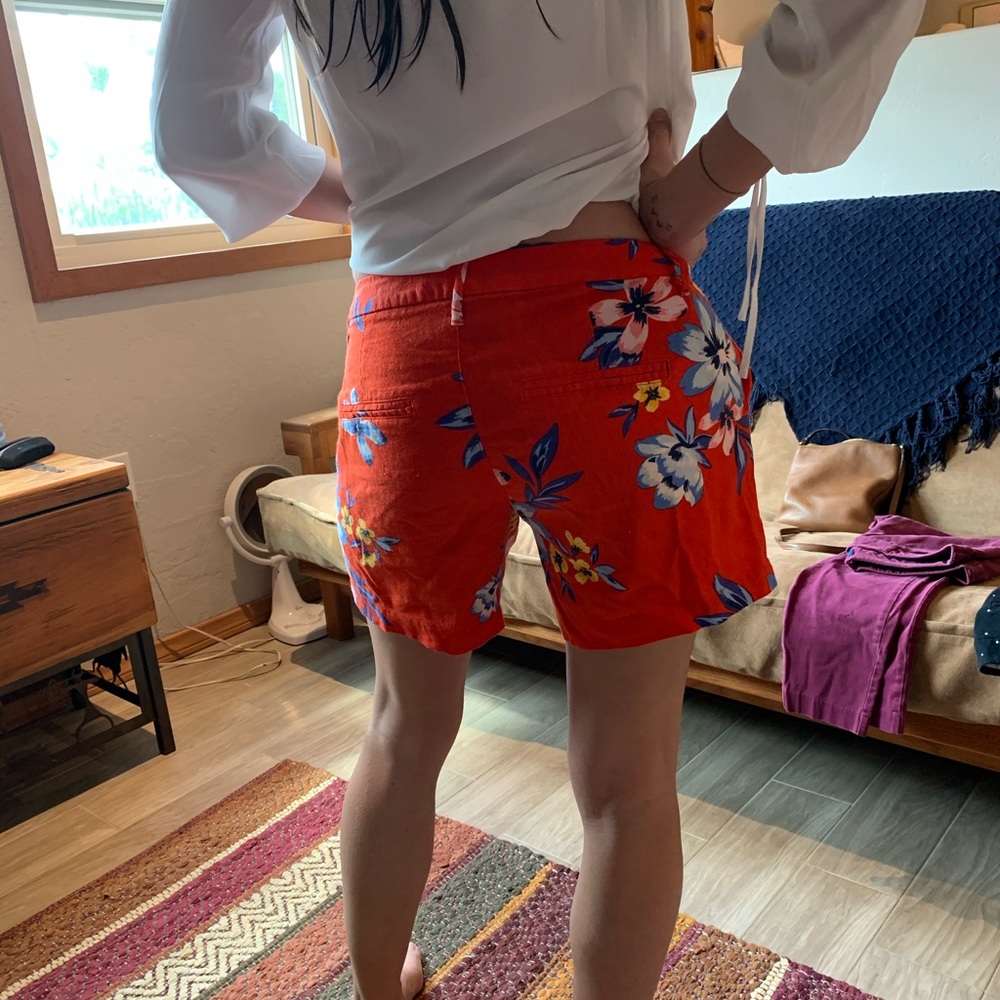 The Perfect shorts! Old Navy Everyday Short, Sz 4
